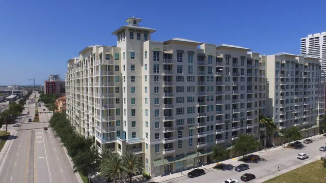 City Palms Unit 315 photo 17