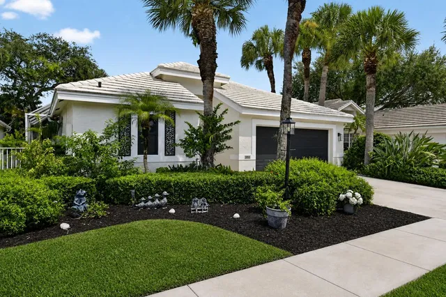 Residence photo 2