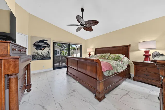 Residence photo 25