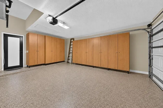 Residence photo 31