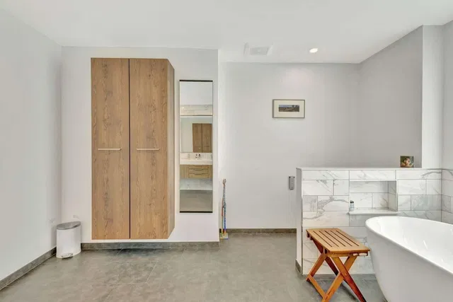 Residence photo 15