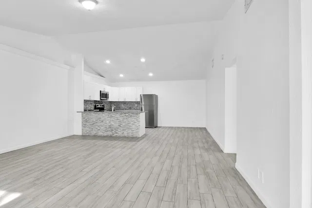 Residence photo 5