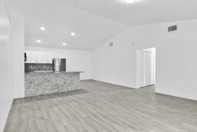 Residence photo 6