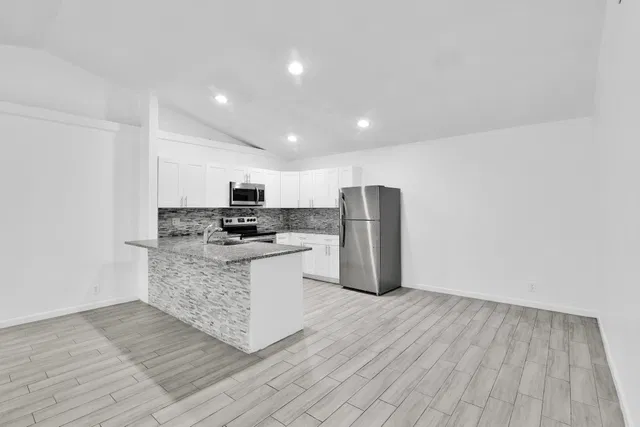 Residence photo 9