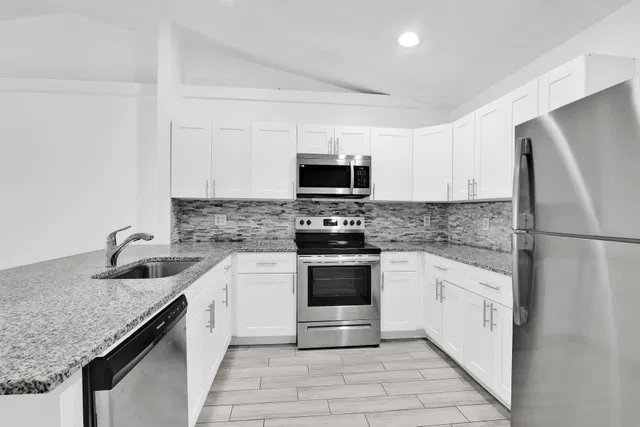 Residence photo 11