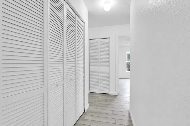 Residence photo 12