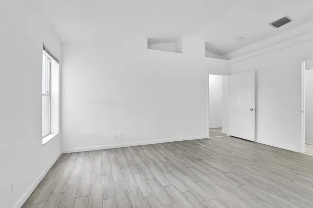 Residence photo 19
