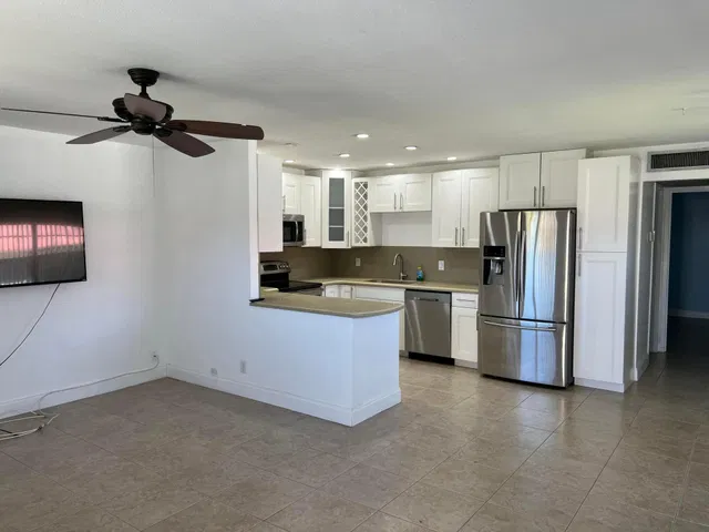  Unit 254 photo 11