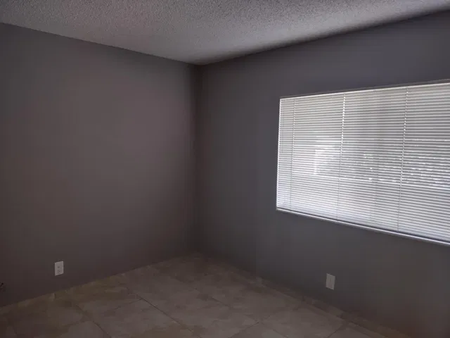 Unit 207 photo 6