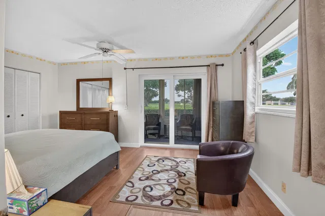 Residence photo 8