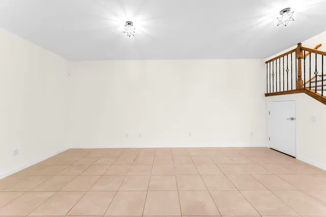  Residence photo 9