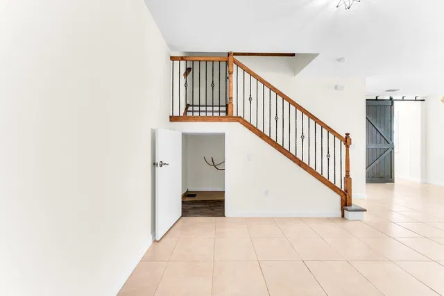  Residence photo 10