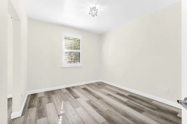  Residence photo 23
