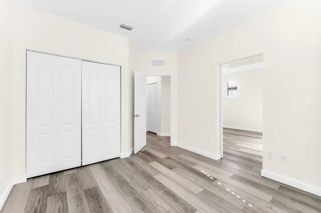  Residence photo 25