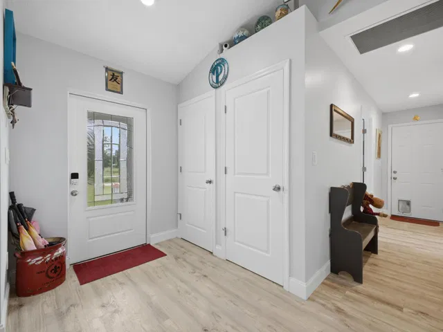 Residence photo 6