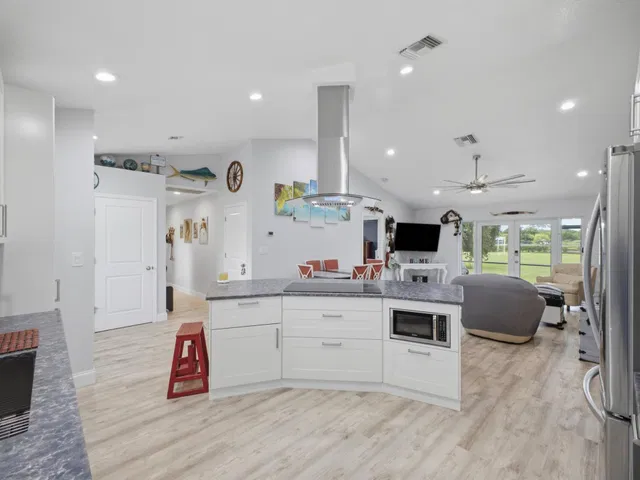 Residence photo 11
