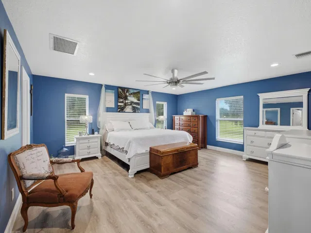 Residence photo 18
