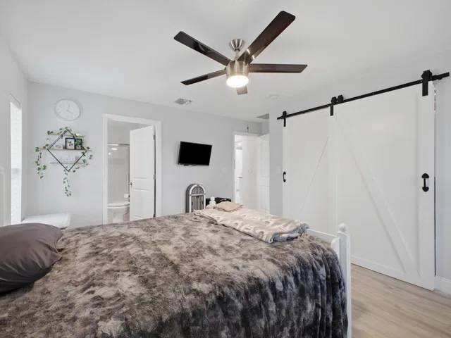 Residence photo 24