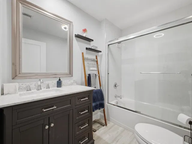 Residence photo 25
