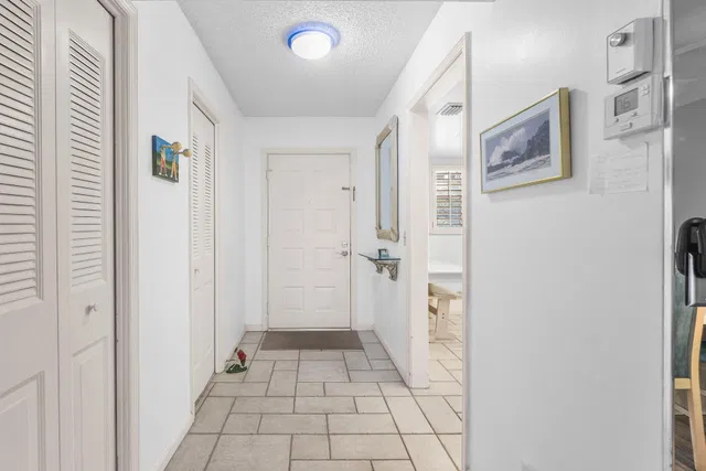 Unit 204 photo 4