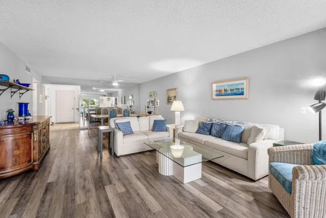  Unit 204 photo 14