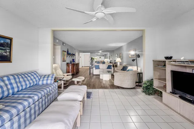  Unit 204 photo 16