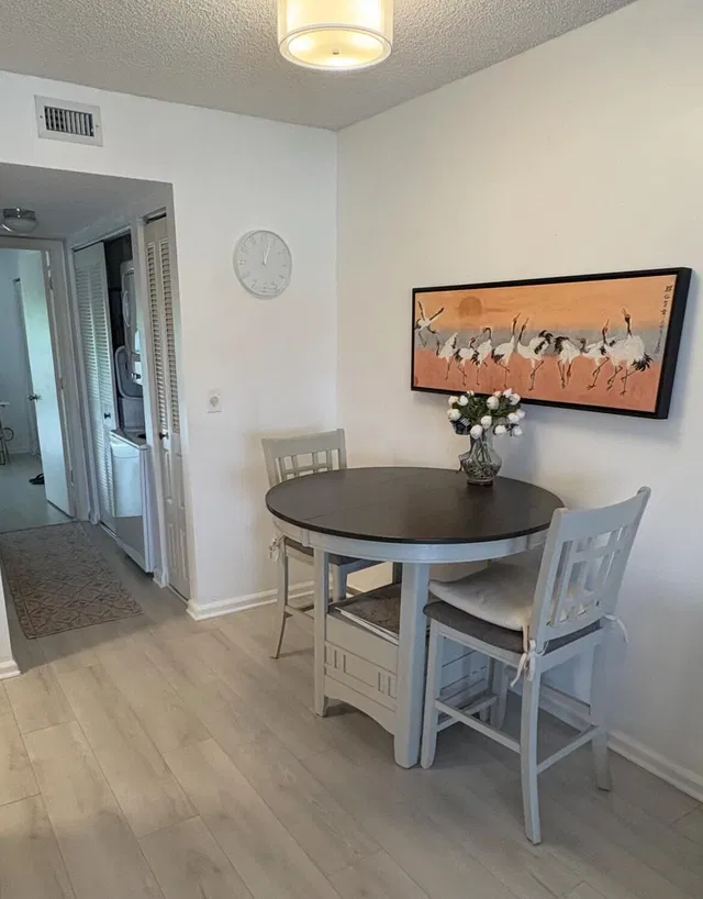  Residence photo 6