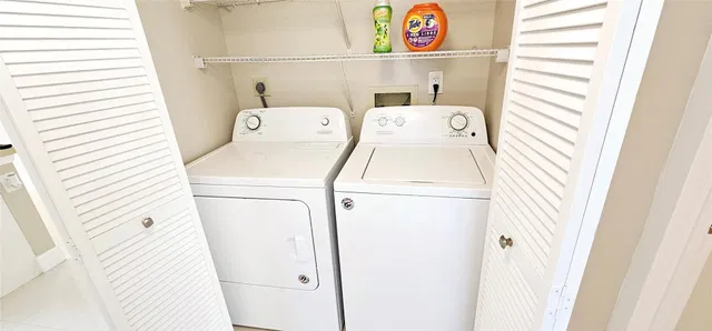 Unit H photo 39