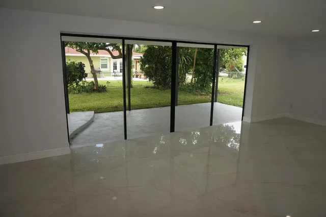 West Palm Beach Residence photo 5