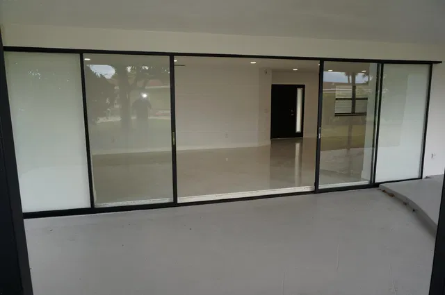 West Palm Beach Residence photo 23