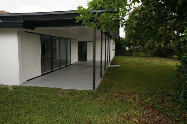 West Palm Beach Residence photo 27