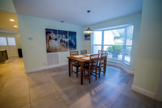  Residence photo 7