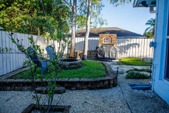  Residence photo 32