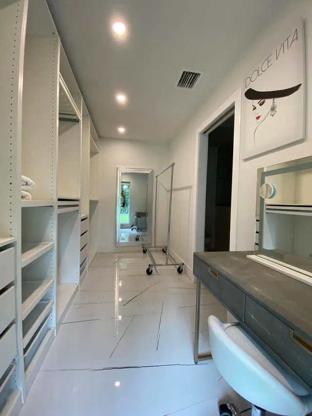  Residence photo 29