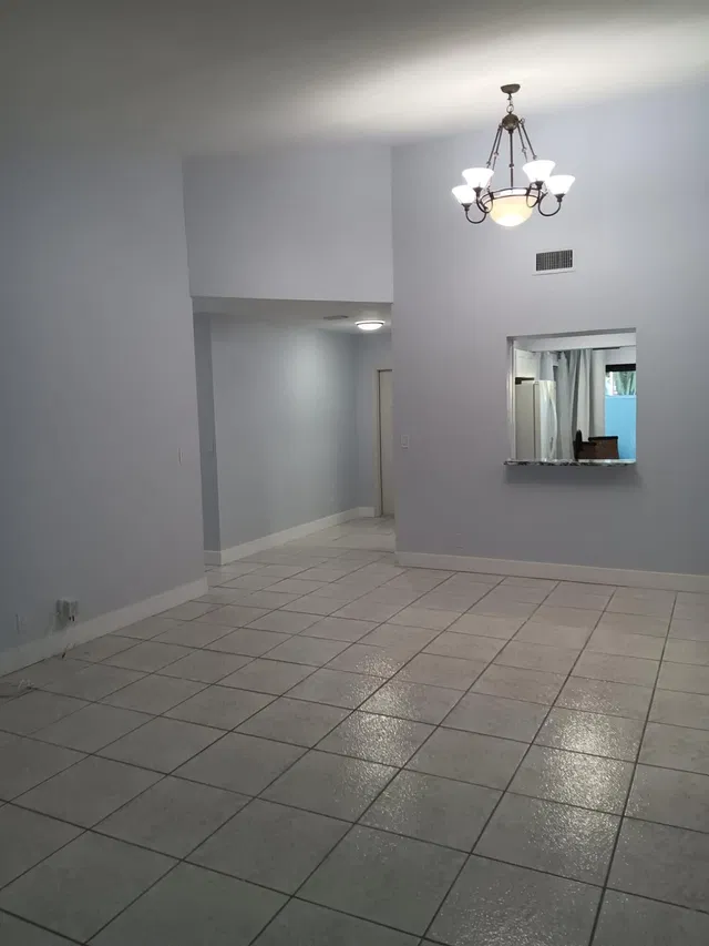  Residence photo 7