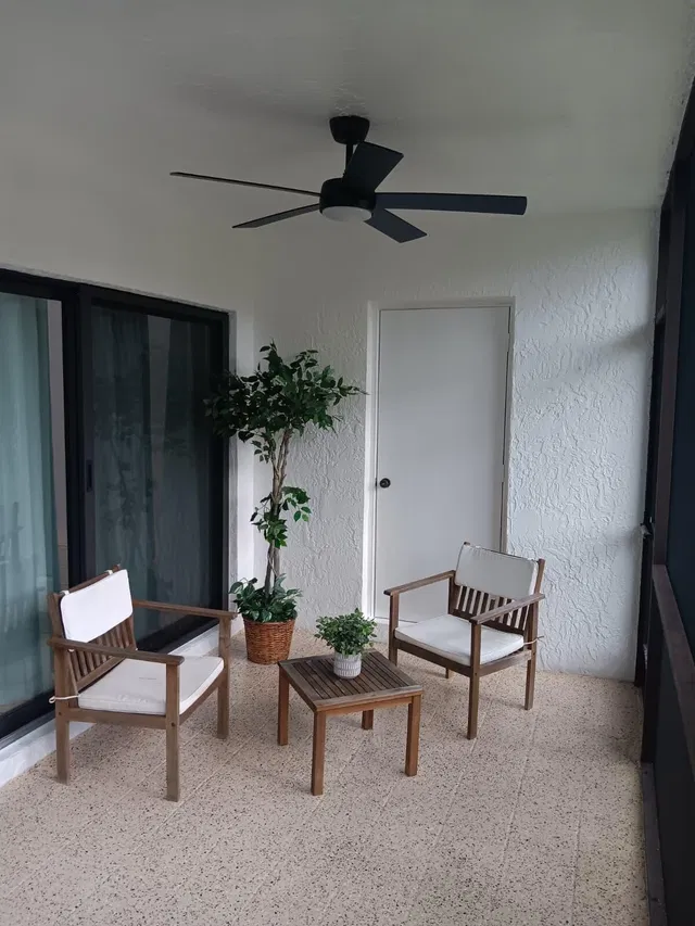  Residence photo 26