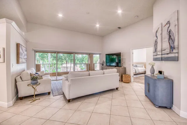 PGA National Palm Beach Gardens Residence photo 9