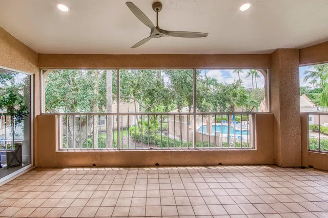 PGA National Palm Beach Gardens Residence photo 24