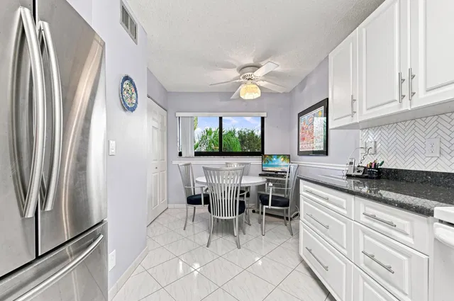 Residence photo 10