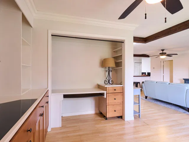  Unit 204 photo 6