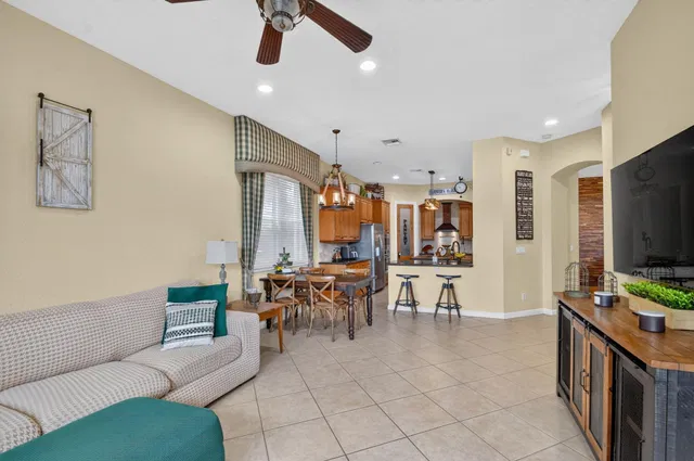Residence photo 19