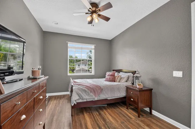 Residence photo 42
