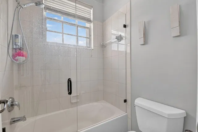 Residence photo 45