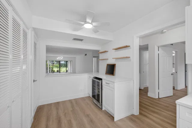Unit 104J photo 14
