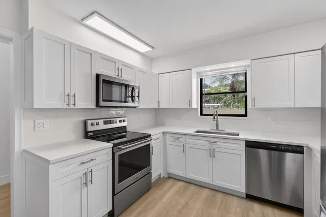 Unit 104J photo 16