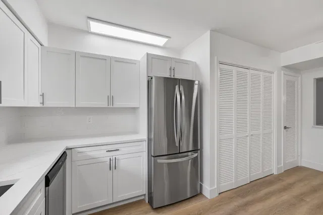 Unit 104J photo 19
