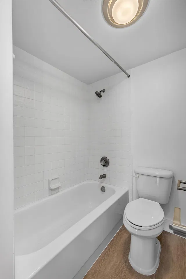Unit 104J photo 44