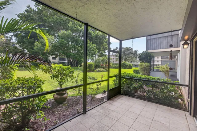 Unit 104J photo 48