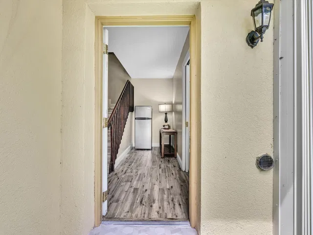  Unit 38B photo 12