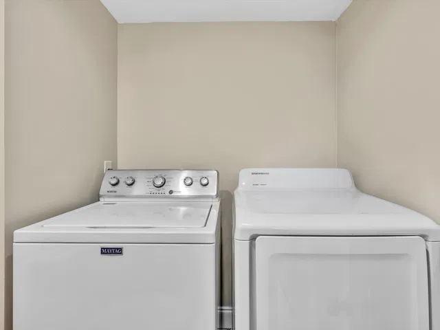  Unit 38B photo 21